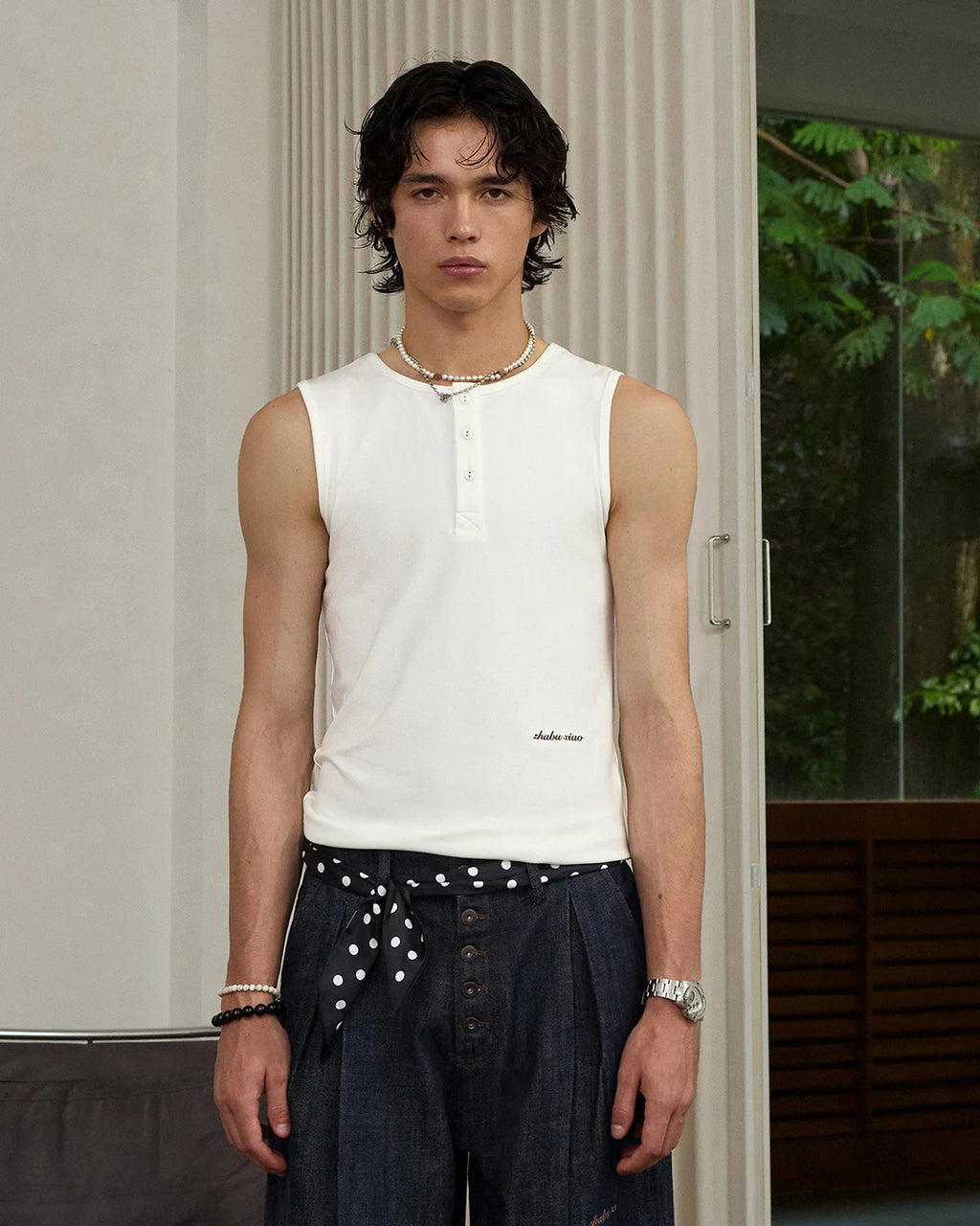 ZHABUXIAO Embroidered Ribbed Elastic Slim Henley Tank Top Black & White